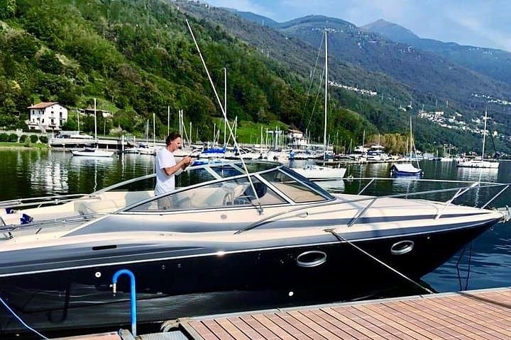 Private 6‑Hour Boat Tour of Lake Como: Villas, Waterfalls & Island Dips photo 1