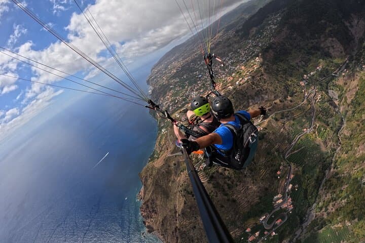 Tandem Paragliding Over Madeira: 30-Min Beach Landing Adventure photo 6