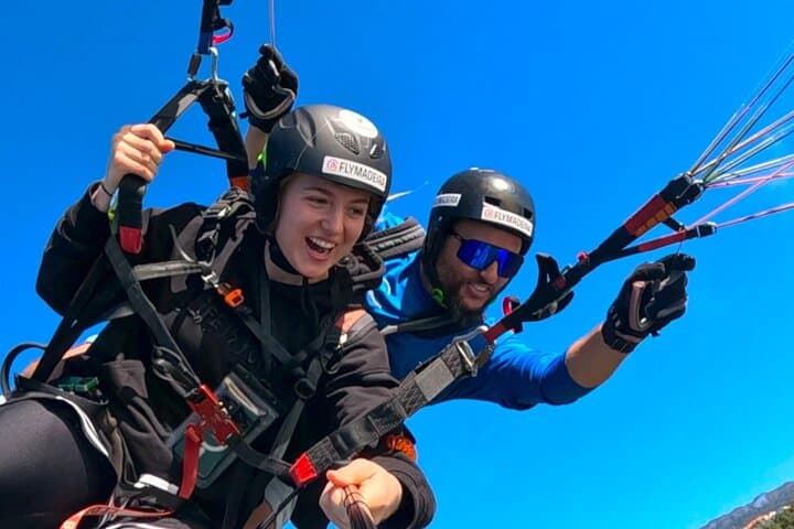 Tandem Paragliding Over Madeira: 30-Min Beach Landing Adventure