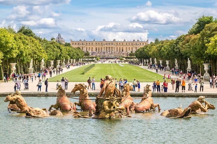 Skip-the-Line Versailles Palace Tour: Private Guided Visit from Paris photo 3
