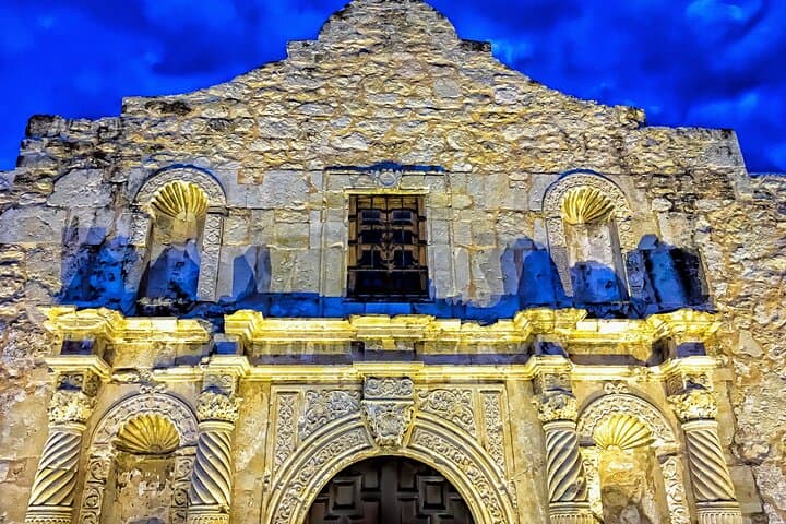 Self-Guided San Antonio Scavenger Hunt: Explore the River Walk & Historic Alamo photo 2