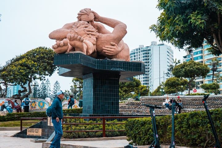 Electric Scooter Tour of Miraflores & Barranco — 3-Hour Guided Ride photo 5