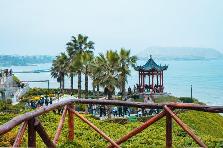Lima 360 Scenic Bus Tour and San Francisco Catacombs photo 4