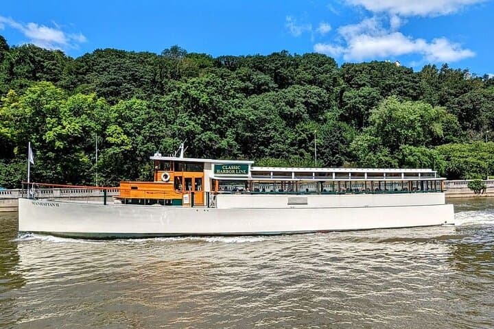 NYC Climate Change Boat Tour: Resiliency, Sustainable Architecture & Future of Manhattan photo 2