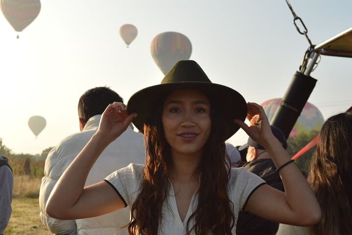 Private Hot Air Balloon Flight Over Teotihuacan: Sunrise Flight, Breakfast & Site Entry photo 6