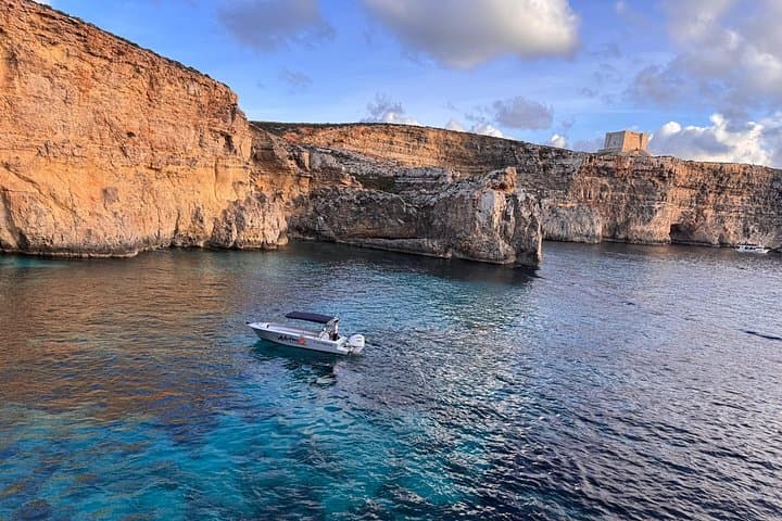 Private Boat Trip to Comino: Blue Lagoon, Crystal Lagoon & Cave Caves (3 hrs) photo 4