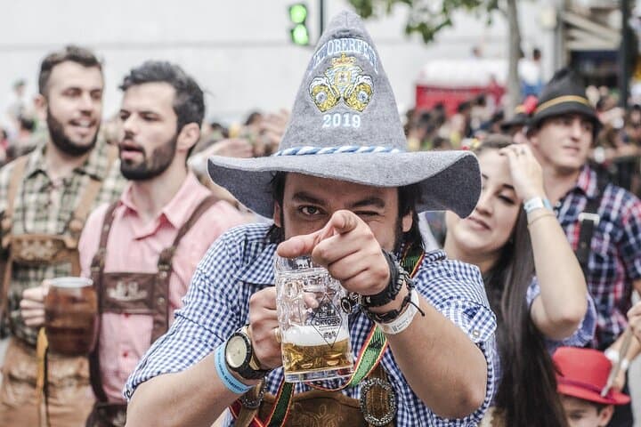 Hudson River Oktoberfest Cruise: Fall Beer & Skyline Views from Pier 36