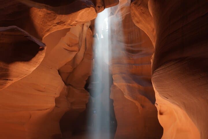 Antelope Canyon: A Half-Day Tour Through Upper Light Beams and Lower Ladders photo 2