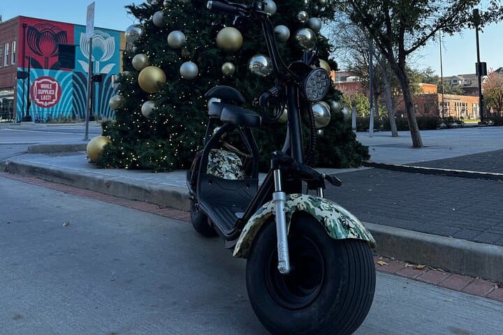 Fat Tire 2-Seater Scooter Rental in Deep Ellum — Dallas Night & Day Ride photo 3