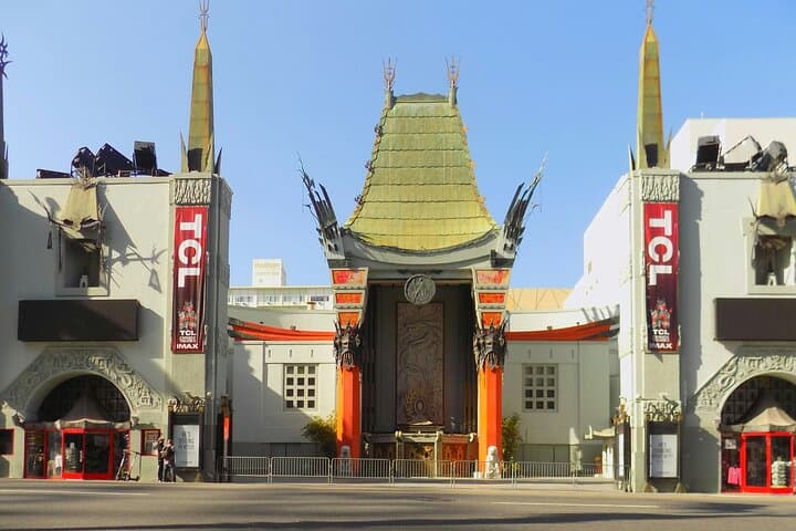 Electric Bike Tour of Hollywood Landmarks: 12-Mile Guided Ride Through LA Icons