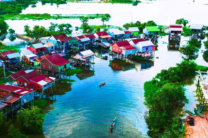 Siem Reap Tonle Sap Floating Village Private Tour: Chong Kneas Boat Experience photo 5
