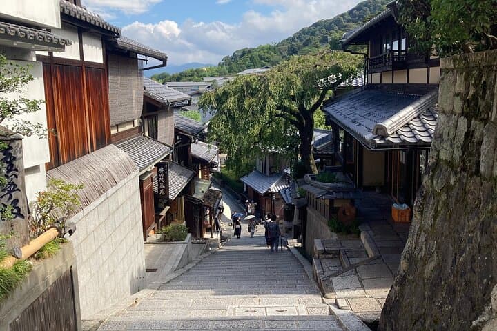 Kyoto Half-Day Walking Tour: Kiyomizu-dera, Sanjusangendo & Fushimi Inari photo 3