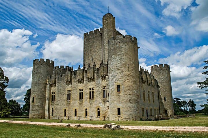 8-Day Southwestern France Wine Cruise: Bordeaux, Médoc & Arcachon Bay