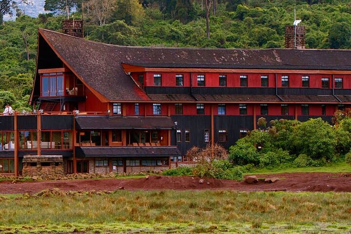 Aberdares Luxury Lodge Safari: Night Wildlife Viewing at Treetops & The Ark photo 2