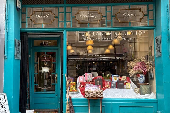 Wandering London Bookshops: Guided Walk from British Library to Piccadilly