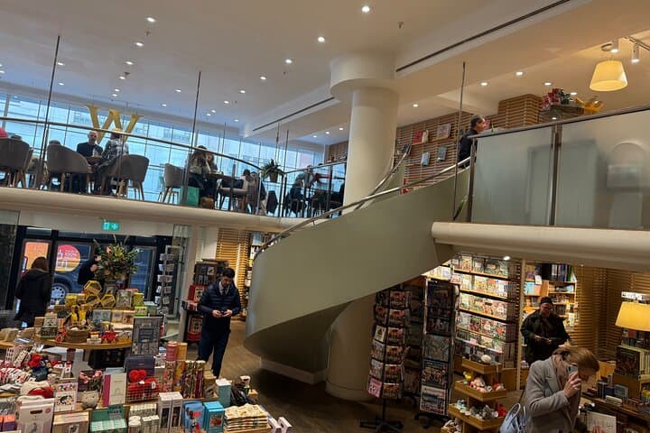 Wandering London Bookshops: Guided Walk from British Library to Piccadilly photo 2