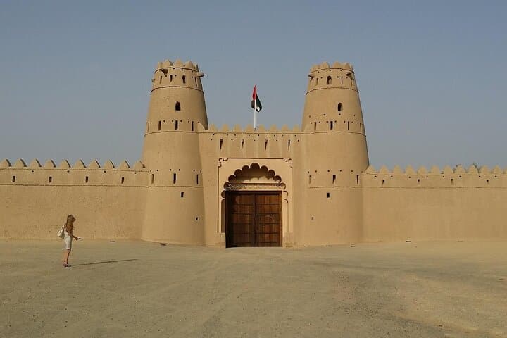 Al Ain Private Day Tour: Jebel Hafeet, Oasis & Heritage with Lunch