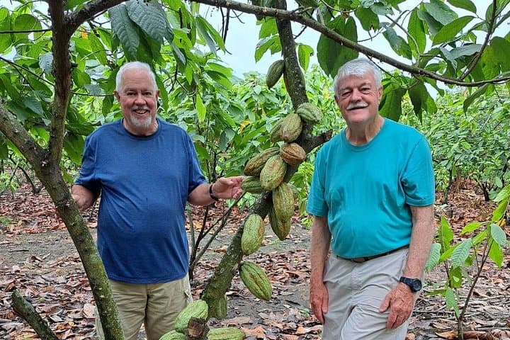 Private Cocoa Farm Tour and Hands-On Chocolate-Making near Guayaquil photo 3