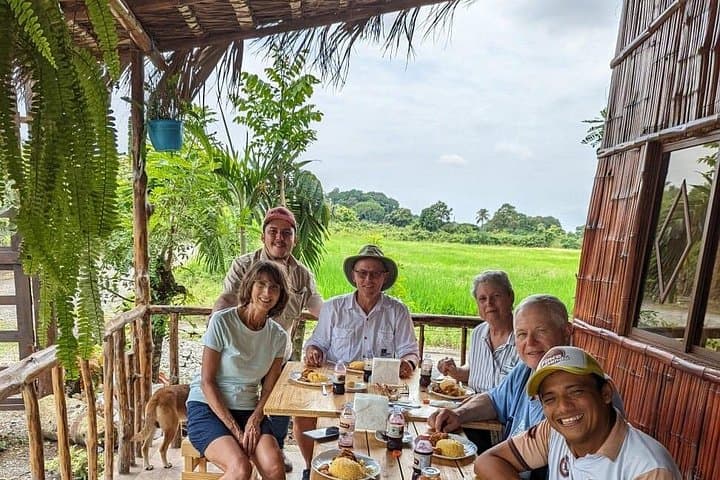 Private Cocoa Farm Tour and Hands-On Chocolate-Making near Guayaquil
