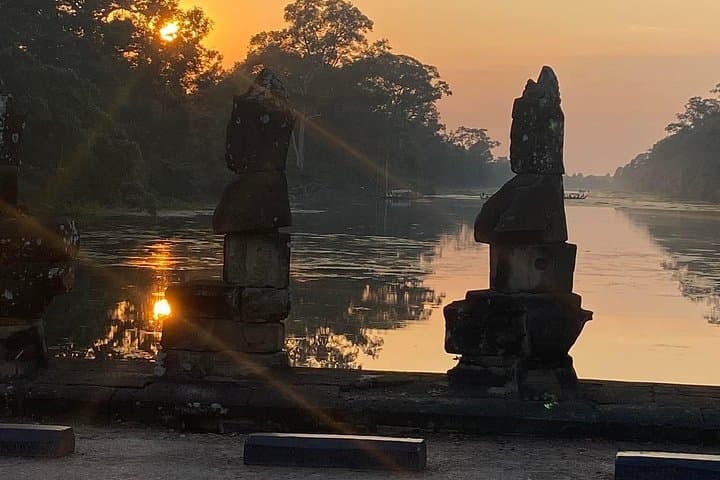 One-Day Angkor Tour: Angkor Wat, Bayon & Ta Prohm Private Tour from Siem Reap photo 4