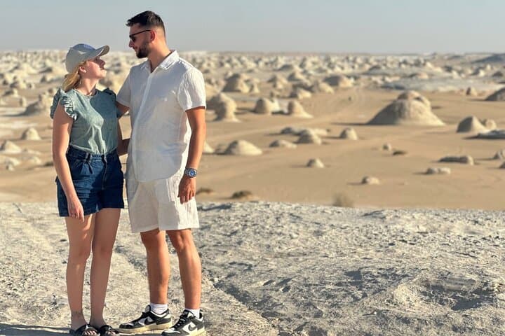 Black and White Desert Full-Day Tour: Sandboarding & Crystal Mountain from Cairo