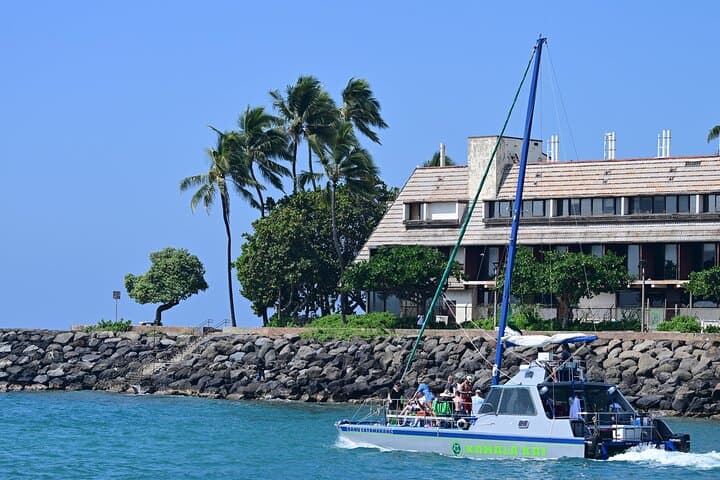 Oahu Catamaran Waikiki Sunset Cruise on a 40-Foot Catamaran photo 3
