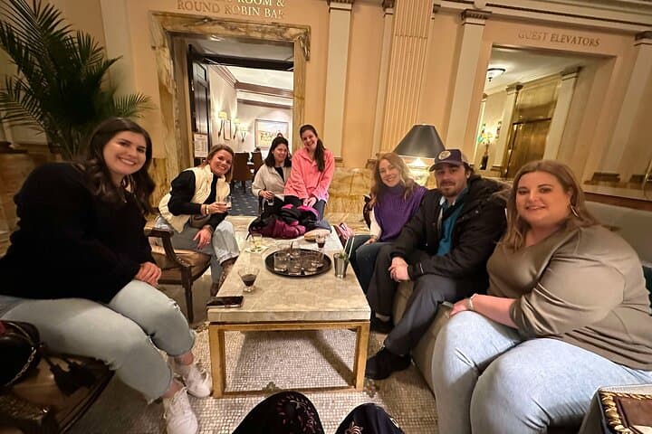 Haunted Washington DC Ghost and Pub Walking Tour: White House Spirits & Historic Bars