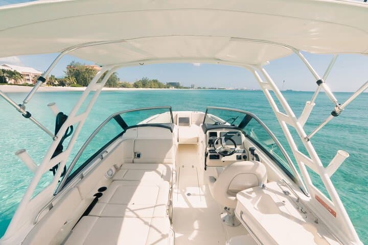 Private Grand Cayman Charter: Stingray City, Starfish Point & Snorkel Tour photo 1