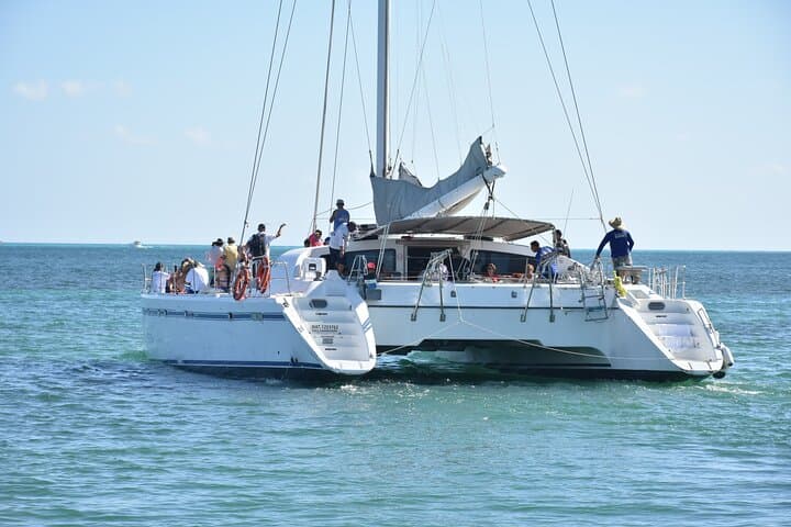 Catamaran Beach Club & Isla Mujeres Day Trip from Cancún