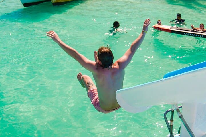 Punta Cana Catamaran Party Cruise: Snorkel, Open Bar & Natural Pool photo 5