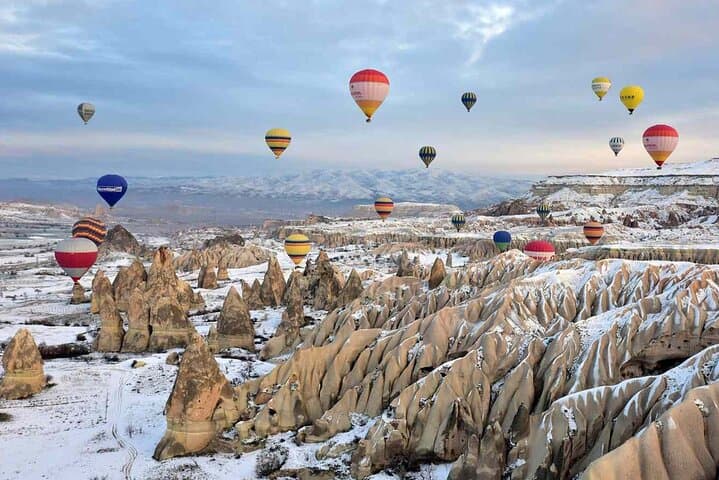 Sunrise Hot Air Balloon Flight Over Cappadocia: Premium Göreme Experience photo 2