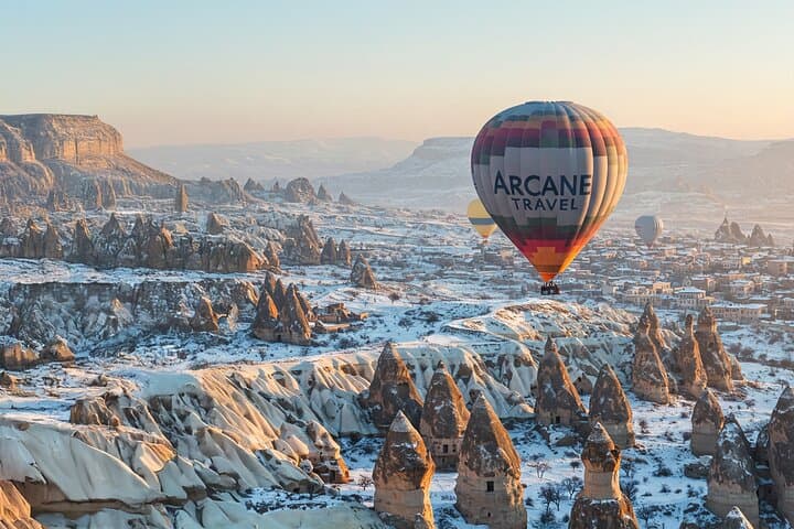 Sunrise Hot Air Balloon Flight Over Cappadocia: Premium Göreme Experience
