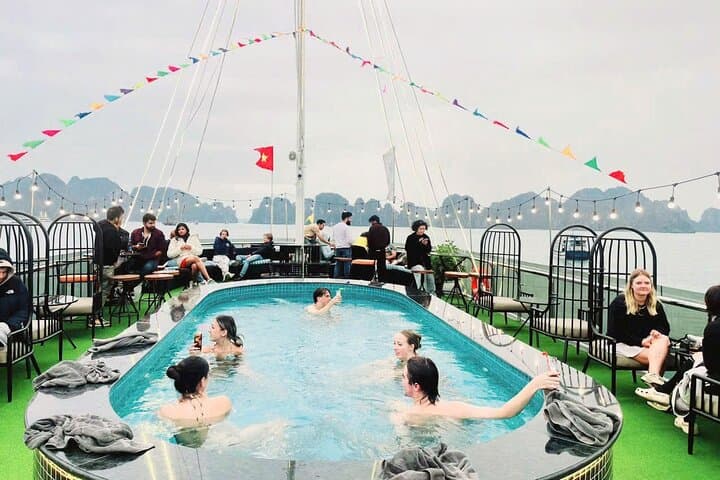 Ha Long Bay Luxury Day Cruise: Sunlight Grand One-Day Explorer photo 6