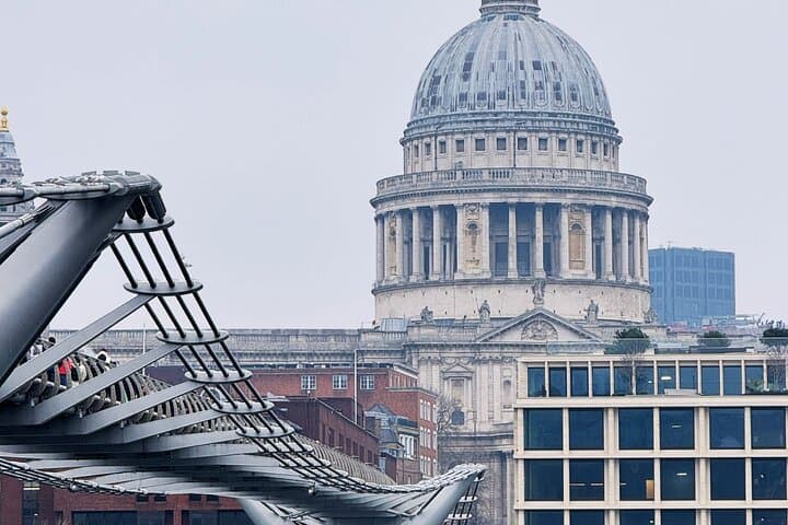 Shadows of the Crown: London Food Treasure Hunt Around London Bridge photo 4