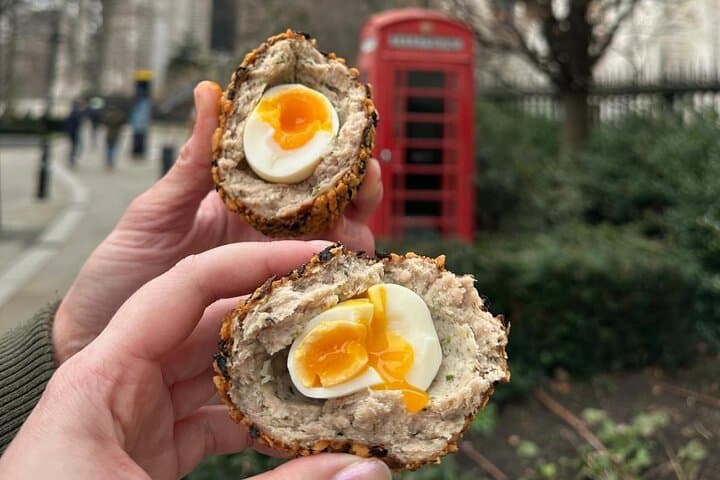 Shadows of the Crown: London Food Treasure Hunt Around London Bridge photo 3
