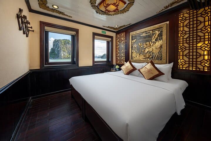 Treasure Junk Overnight Cruise in Bai Tu Long Bay — 2D1N Boutique Experience photo 3