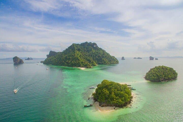 Early-Bird Phi Phi & Four Islands Speedboat: Beat the Crowds for Maya Bay and Snorkeling photo 3