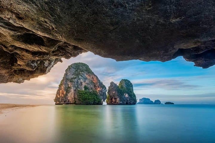 Early-Bird Phi Phi & Four Islands Speedboat: Beat the Crowds for Maya Bay and Snorkeling photo 5