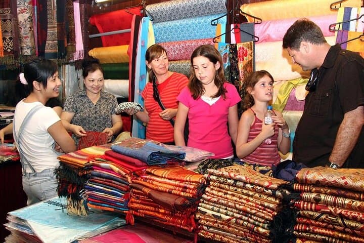 Private Tour to Van Phuc Silk and Duong Lam Ancient Village — Hanoi Day Trip photo 3