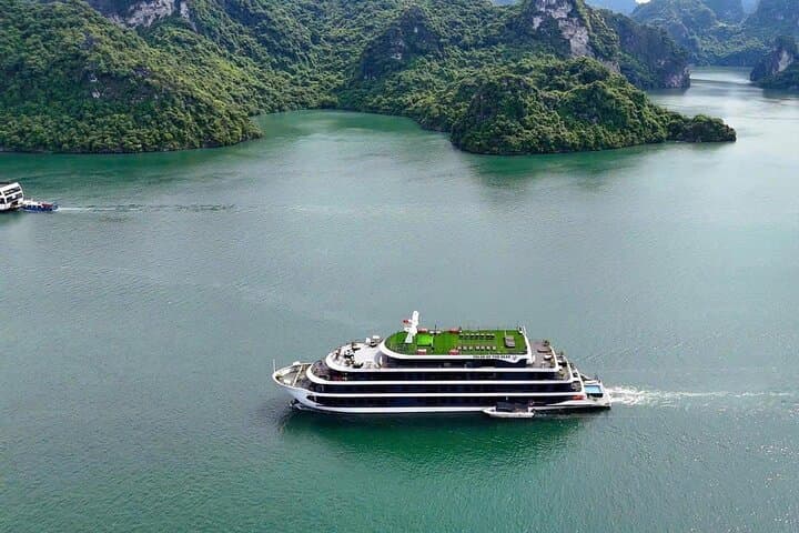 Luxury Velar Cruise: 2D1N Lan Ha & Ha Long Bay with Balcony Cabin and Kayaking photo 1