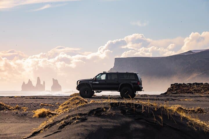 South Coast of Iceland: Waterfalls, Black Sand & Local Secrets