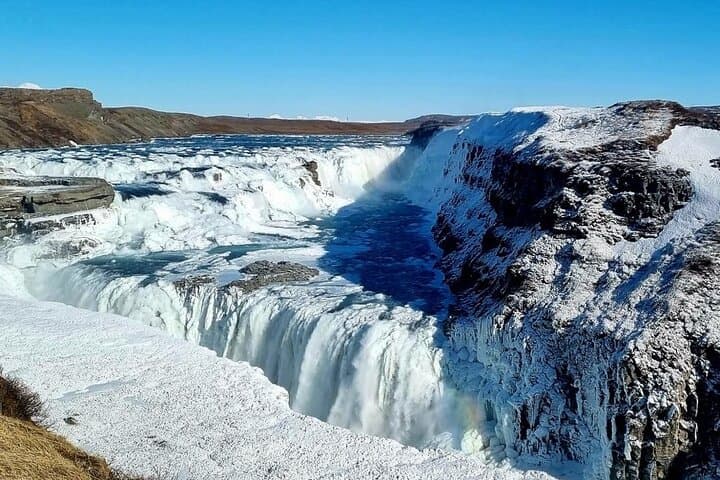 Golden Circle Iceland: Þingvellir, Geysir & Gullfoss Day Tour Guide photo 2