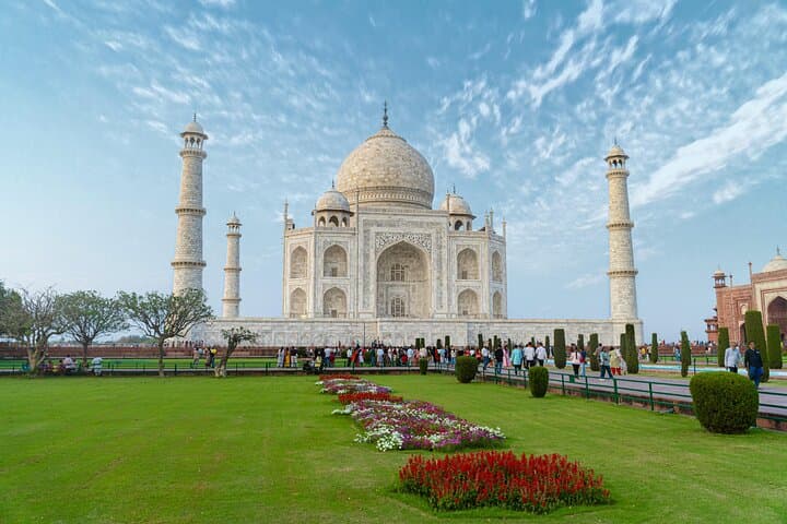 Hyderabad to Taj Mahal in a Day: Private Flights, Taj & Agra Fort photo 3
