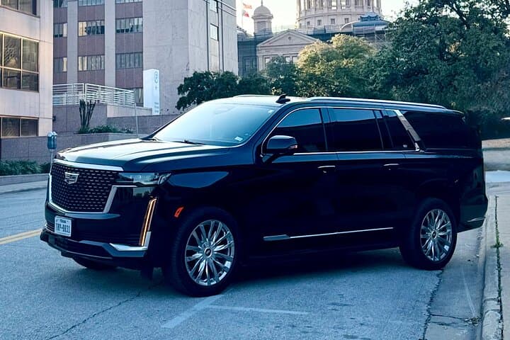 Austin Airport Transfer — Premium Black SUV Chauffeured Service