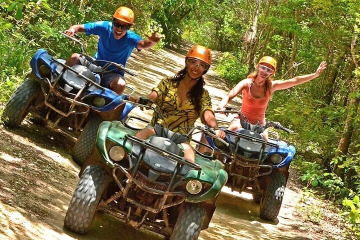 Roatan ATV Jungle Adventure and West Bay Beach Day-Pass