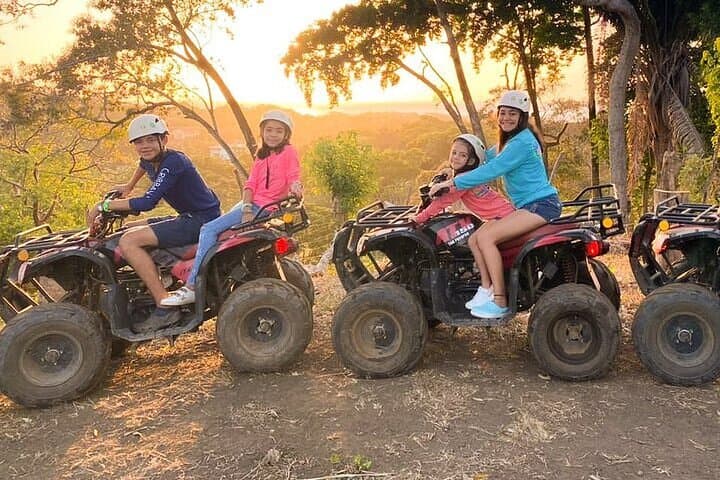 Roatan ATV Jungle Adventure and West Bay Beach Day-Pass photo 3