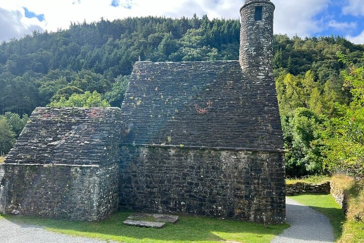 Day Trip to Glendalough and the Wicklow Mountains: Lakes, Monasteries & Scenic Passes
