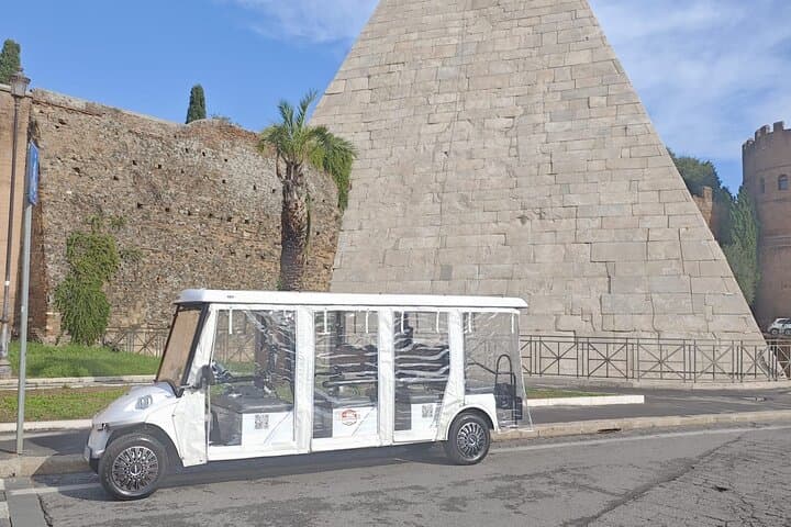 Historic Golf Cart Tour of Rome: Cruise Colosseum, Pantheon & Hidden Vistas photo 2
