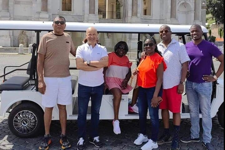 Historic Golf Cart Tour of Rome: Cruise Colosseum, Pantheon & Hidden Vistas photo 5