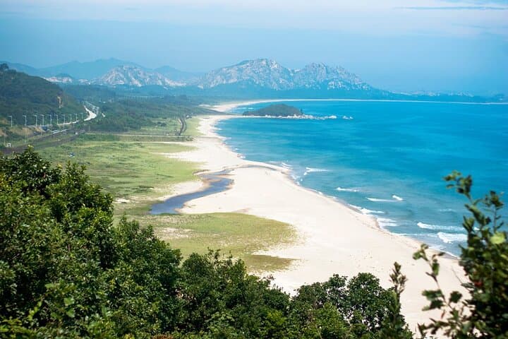 Sokcho Excursion: Goseong DMZ & Seoraksan Jujeongol Day Tour